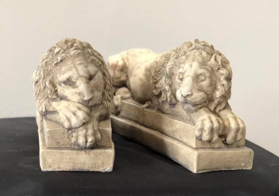 Masterpiece Studio - Wholesale Bookend - Resting Lion Bookends (BK2)4