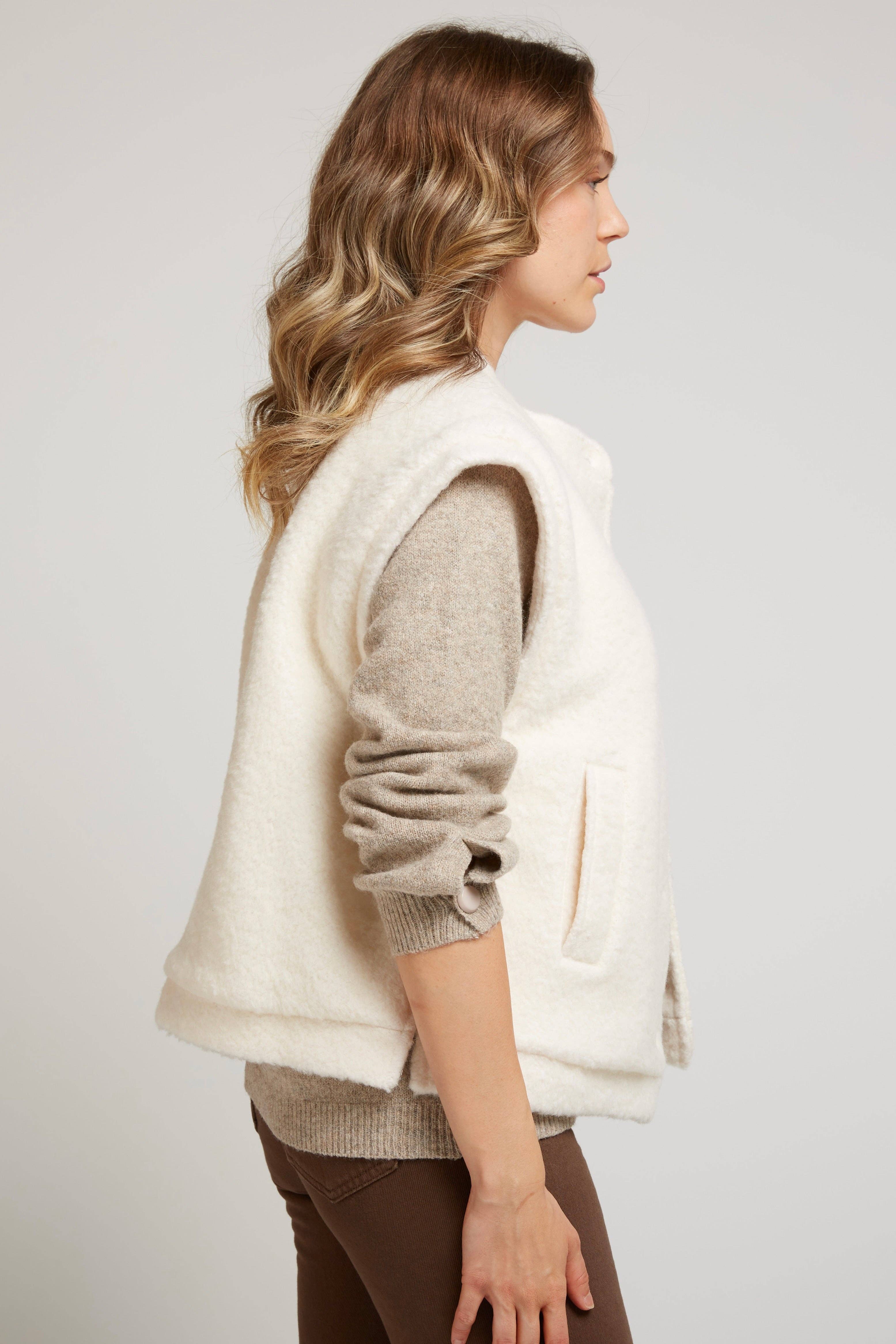 Andy & Lucy – Cardigan - Mulher por atacado – GANDALF - Colete sem mangas em lã bouclé1