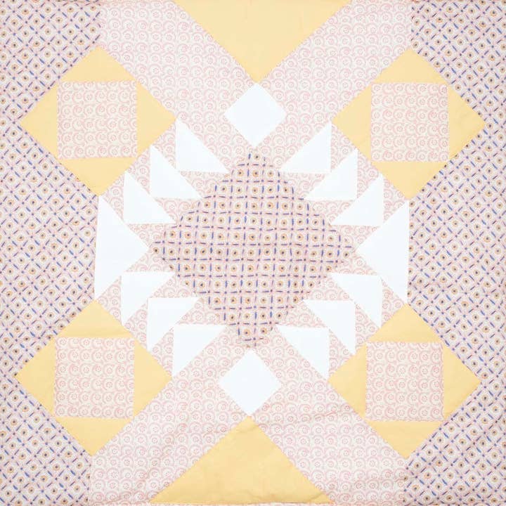 Plaid Aneka - patchwork - flowers - pink - yellow for wholesale on Faire7