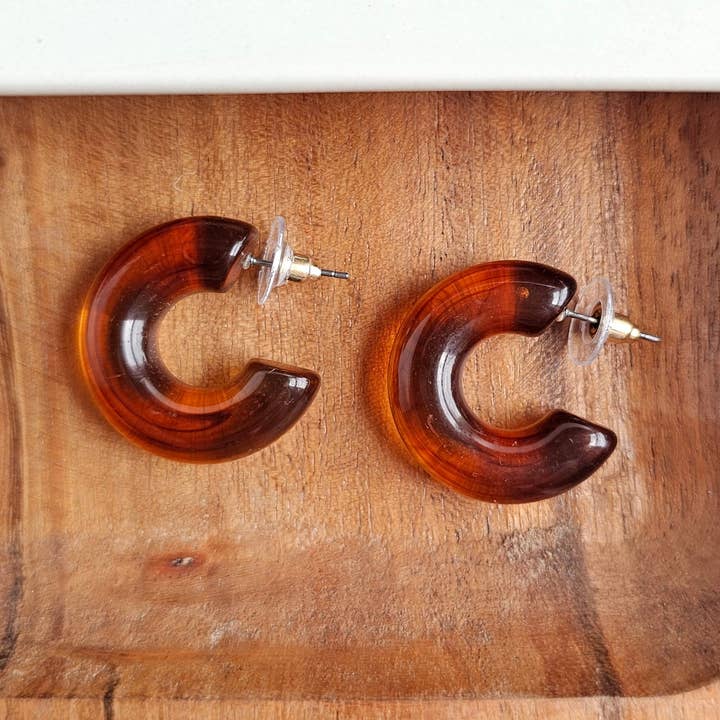 Chloe Hoops - Amber // Smykker, Øreringe, Efterår for engroshandel hos Spiffy & Splendid