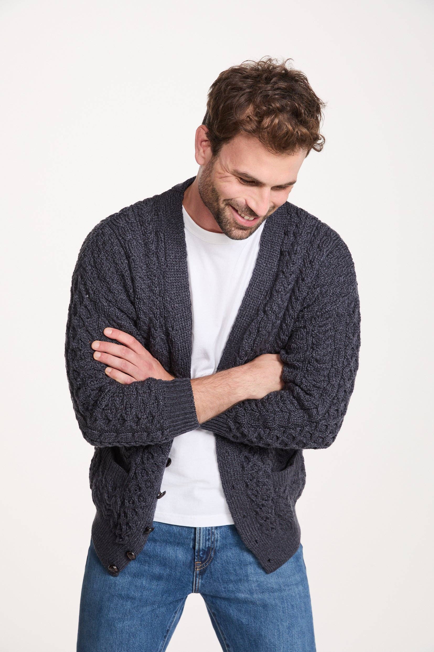 Aran Woollen Mills – wholesale Cardigan – Men's – Clare Island Mens Aran Cardigan - Charcoal1
