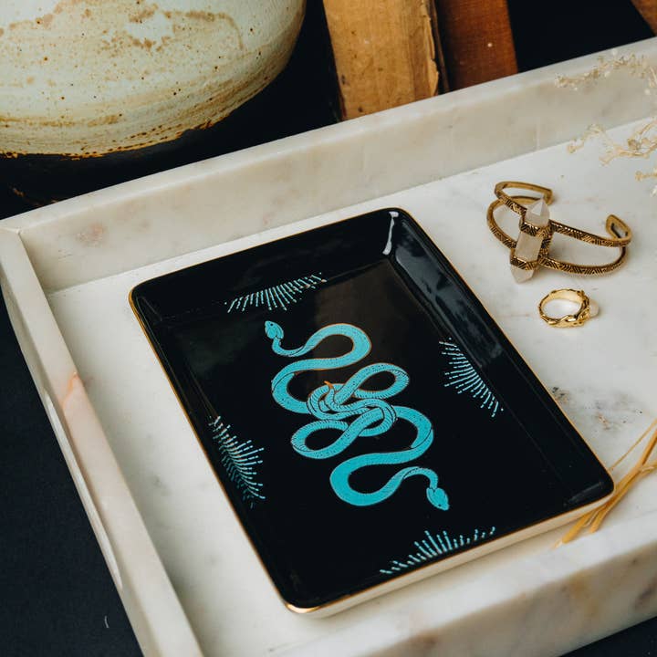 Spitfire Girl - Wholesale Decorative Tray - Golden Age Serpent Ceramic Tray8