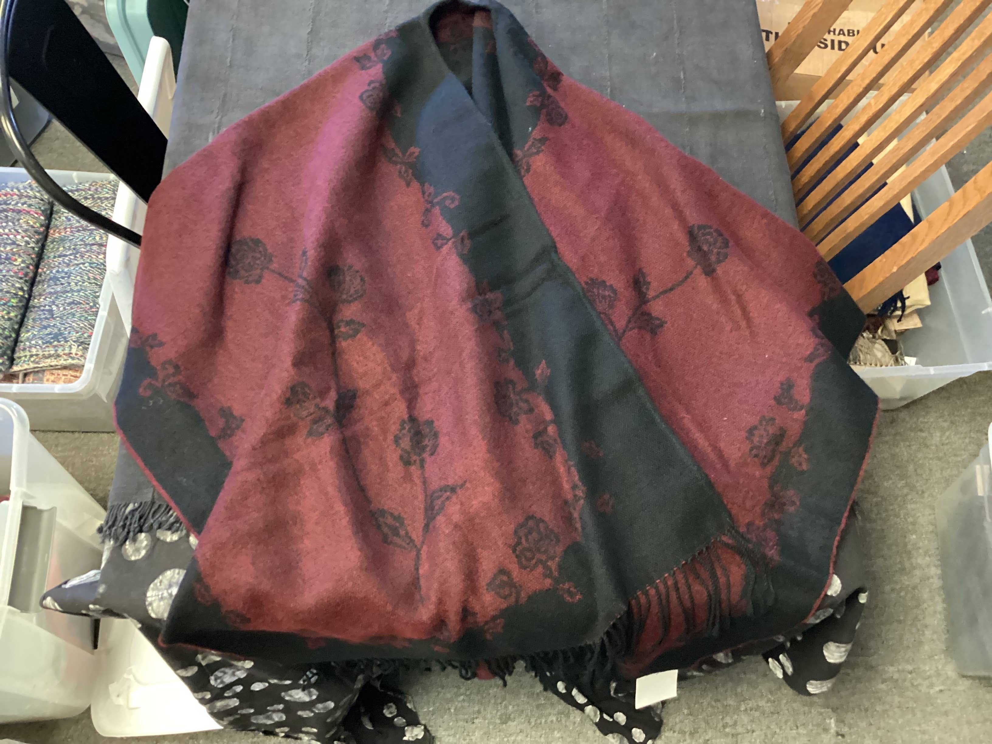 World Peaces - Wholesale Winter Accessory Set - Women's - DEEPLY DISCOUNTED Cozy Women's Winterwear Alpaca Bundle3