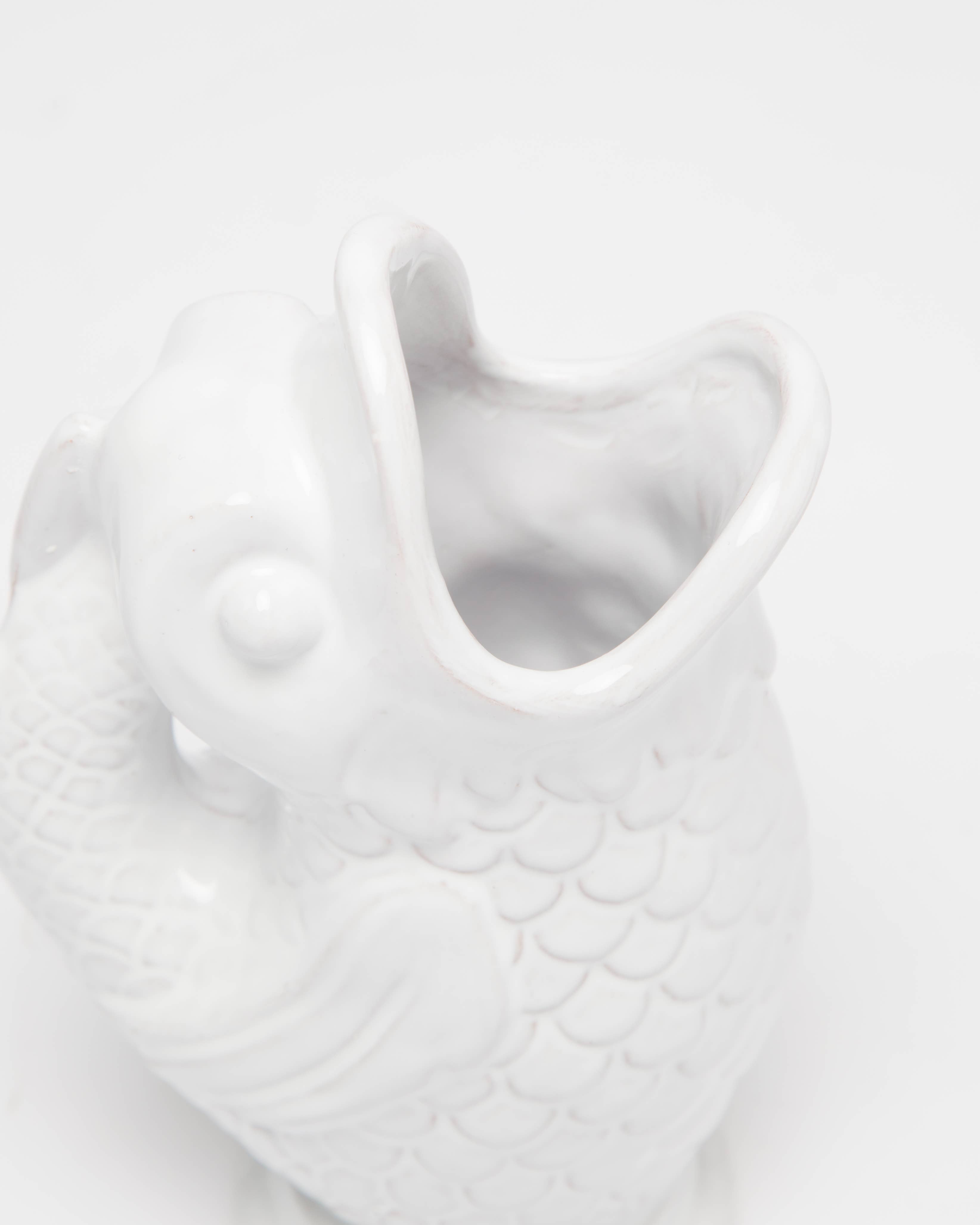Really Nice Things - Vente Vases - Vase grand format en forme de poisson en céramique blanche2