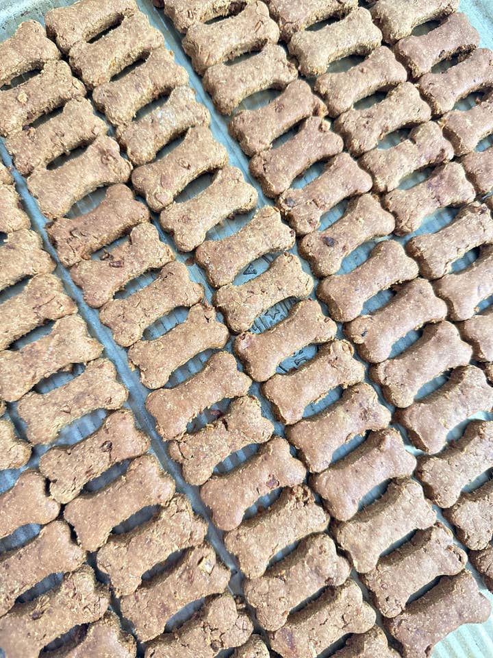 Apple Bacon Bulk Dog Treats for wholesale by Dog Days Barkery