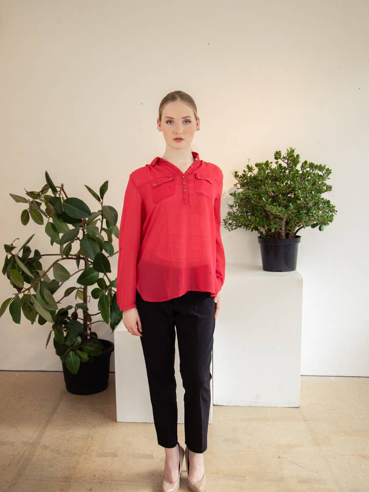 Blouse met lange mouwen, rood voor wholesale door Madia & Matilda