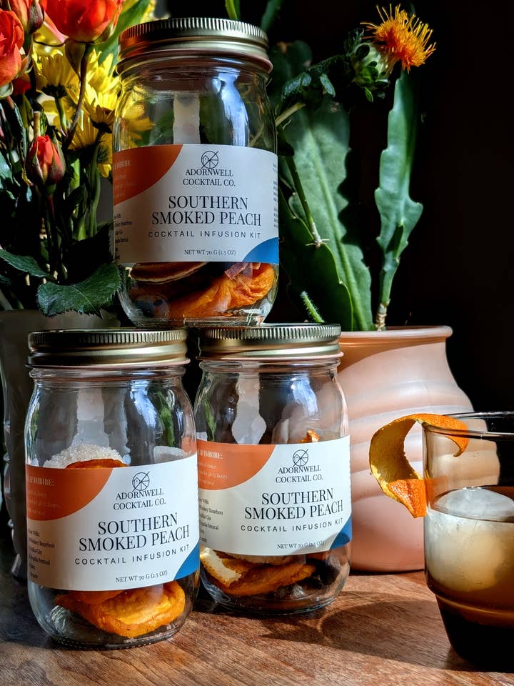 Södra Rökt Persikacocktail Infusionskit för wholesale av Adornwell Cocktail Co.