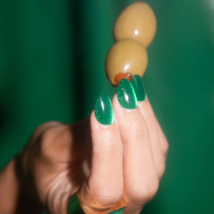 Chillhouse - Wholesale Press-On/Fake Nails - Chill Tips - Emerald Tower (Almond)