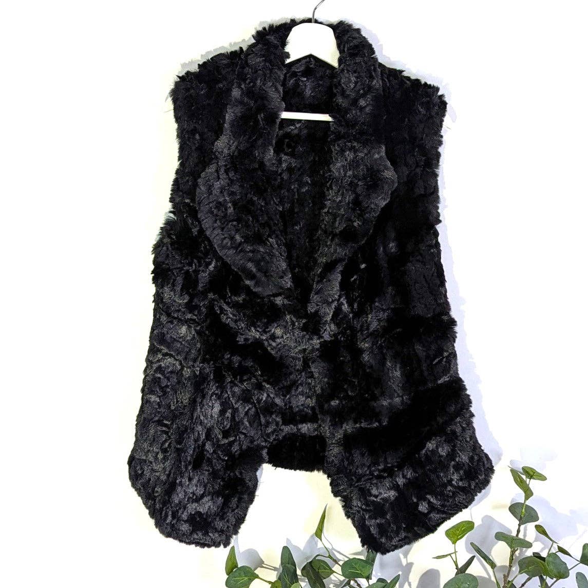 Tempest Designs - Wholesale Outerwear Vest - Women's - Luxury faux fur gilet (S-M)4