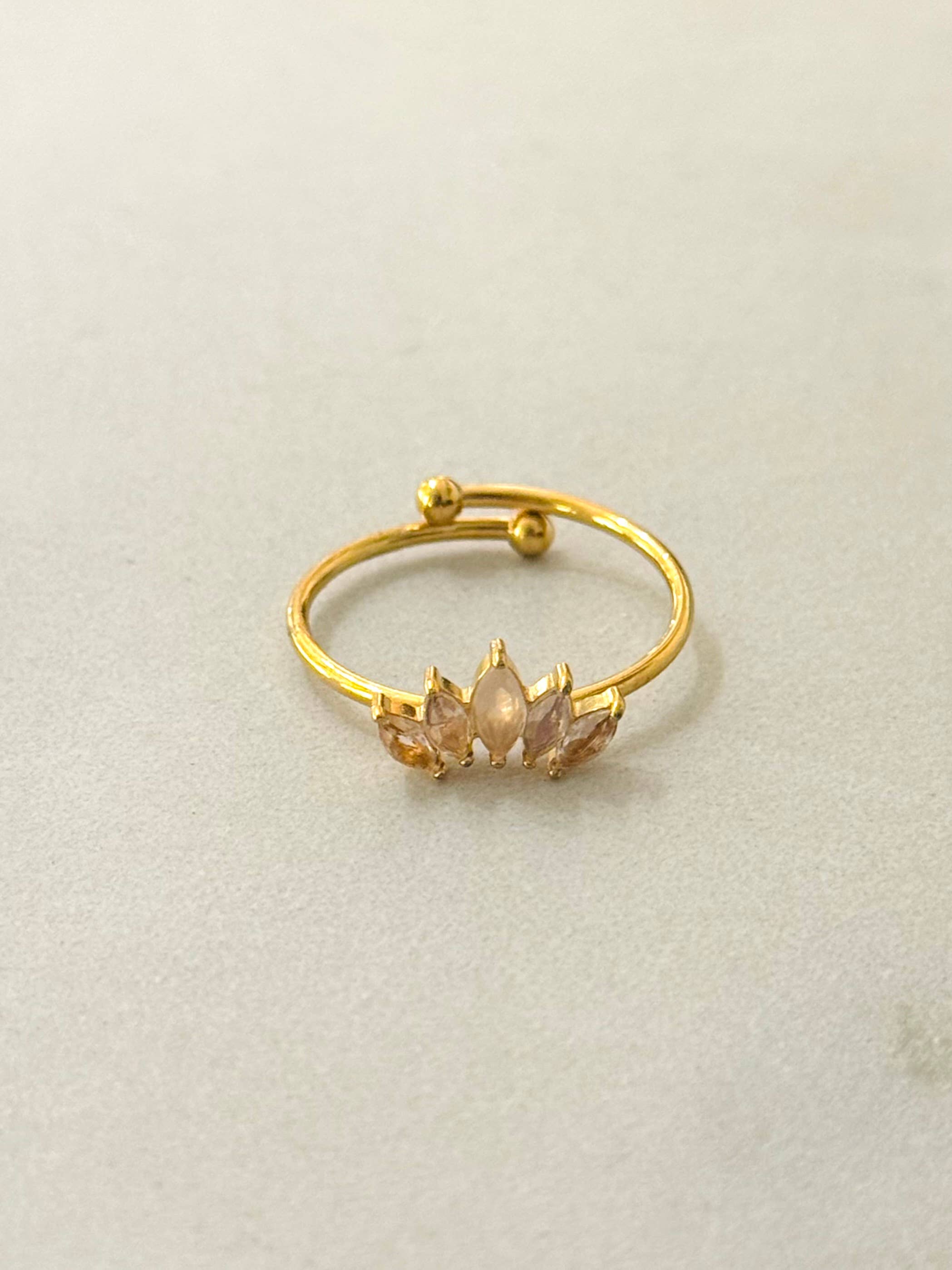 Cassette Barcelona - Wholesale Multi-Stone Ring - Minimal Crown Stainless Steel Ring 2