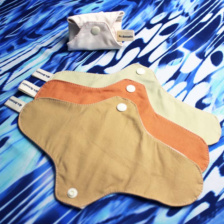 Dès demain - Wholesale Period Underwear - Women's - The set of 4 washable panty liners3