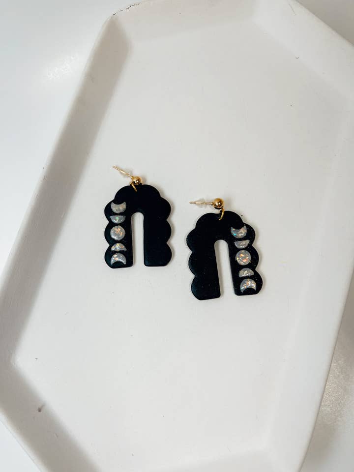 Archi di luna crescente | Orecchini in argilla polimer per la vendita all'ingrosso da parte di LivCreated