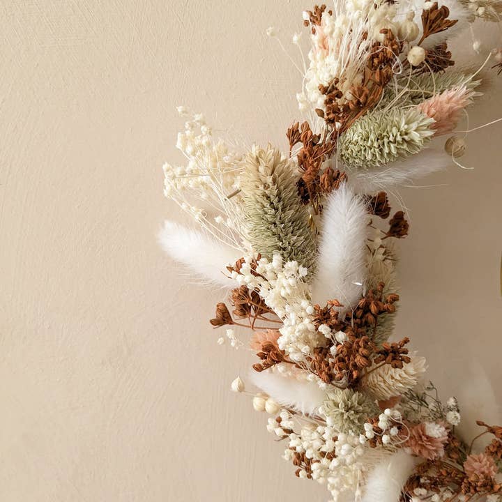 Maison Oline - Wholesale Ornament - HUGO | Crescent Moon Flower Wall Wreath1