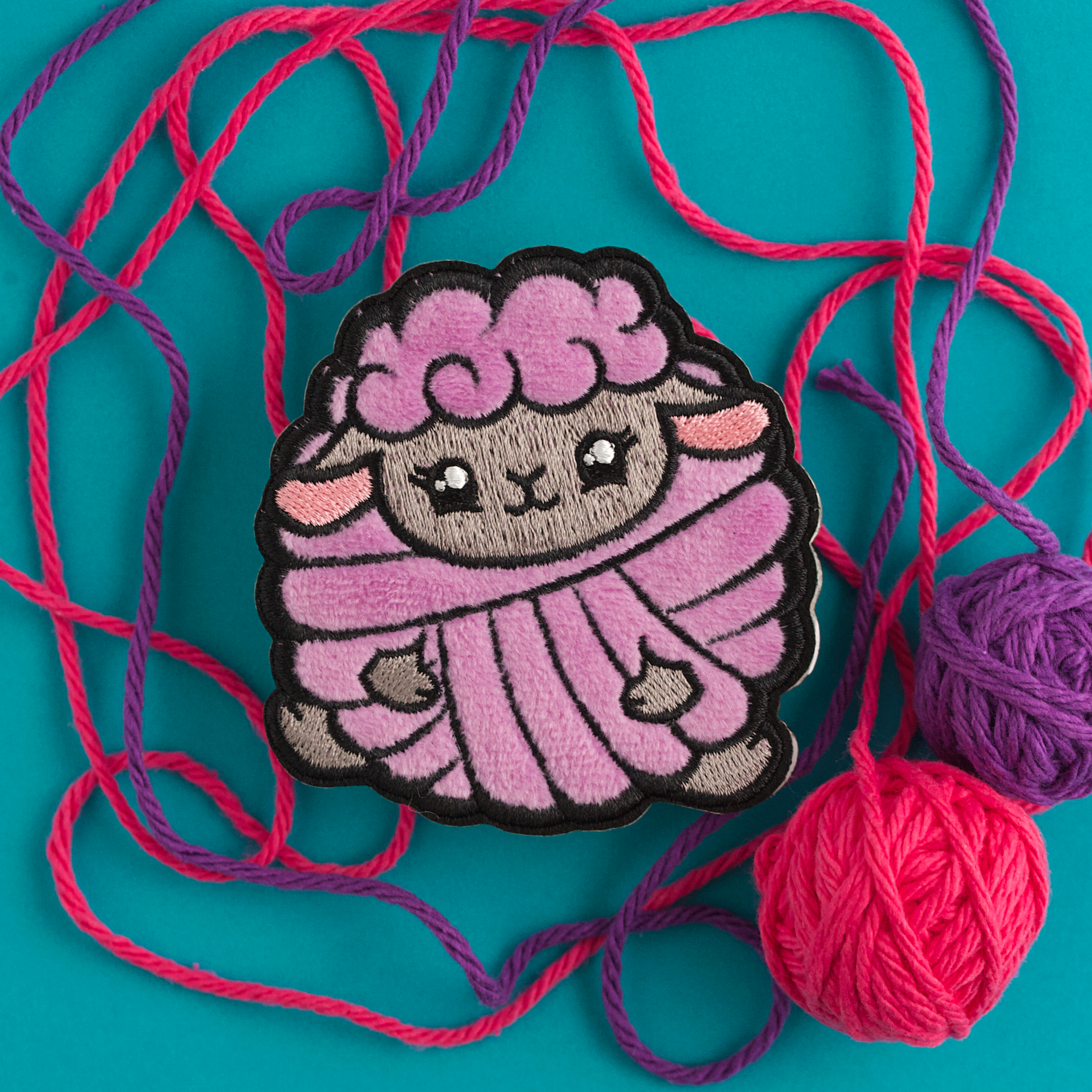 LuxCups Creative - Vendita all'ingrosso Toppe - Gomitolo di lana Baaa-ll Fuzzy Patch (IN VENDITA!)5