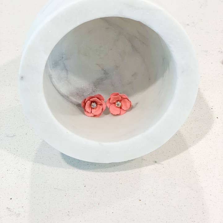 Flower earrings | Spring earrings | Bridesmaid jewelry for wholesale by Soft and Kind