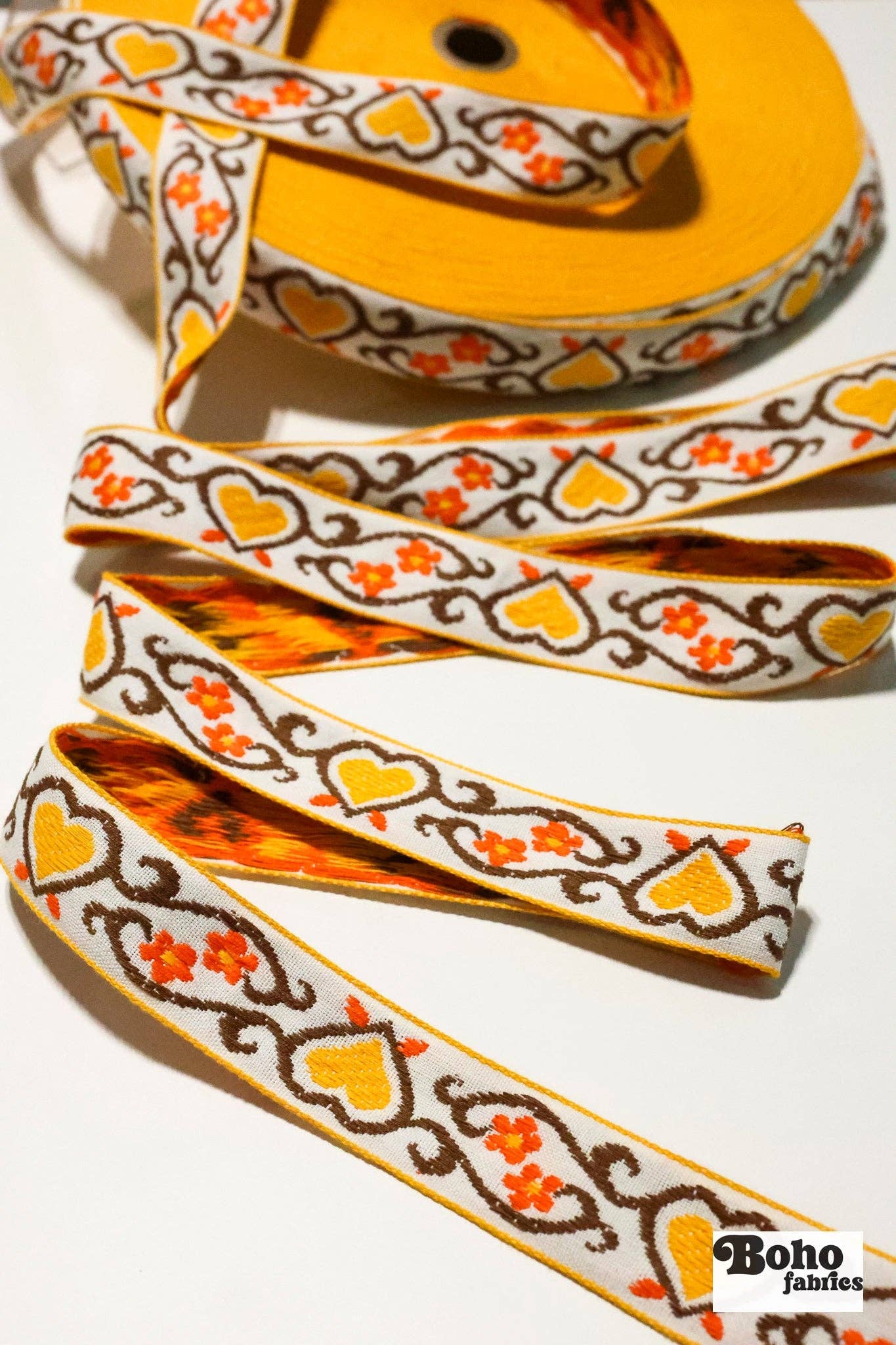 Boho Fabrics - Wholesale Ribbon - Gift Wrapping - 36 Yard Roll - Golden Hearts, 7/8" Jacquared Woven Trim.  TRIM-0061