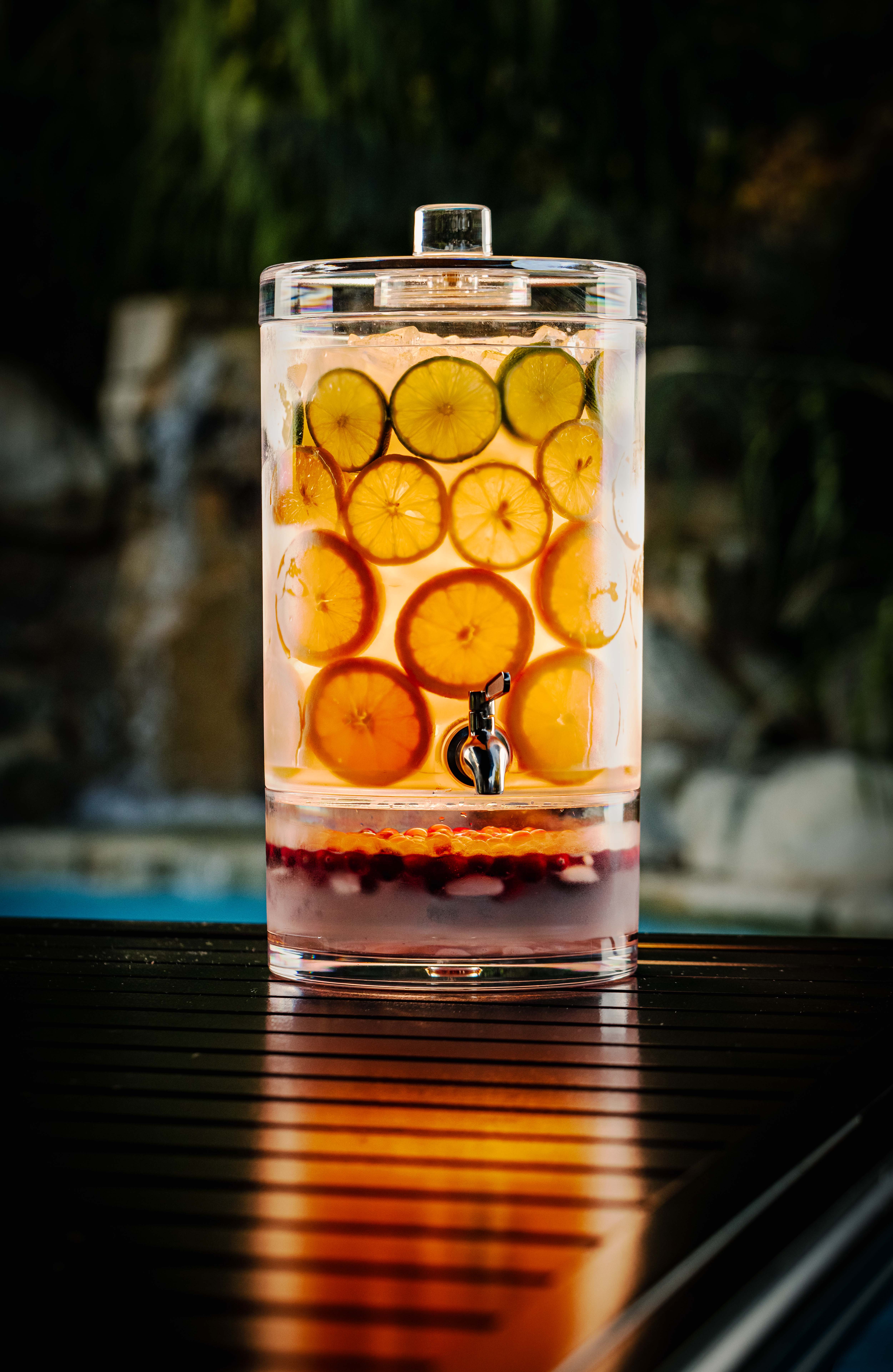 Clear Aloha 1.5 GL. Beverage Dispenser for wholesale on Faire1