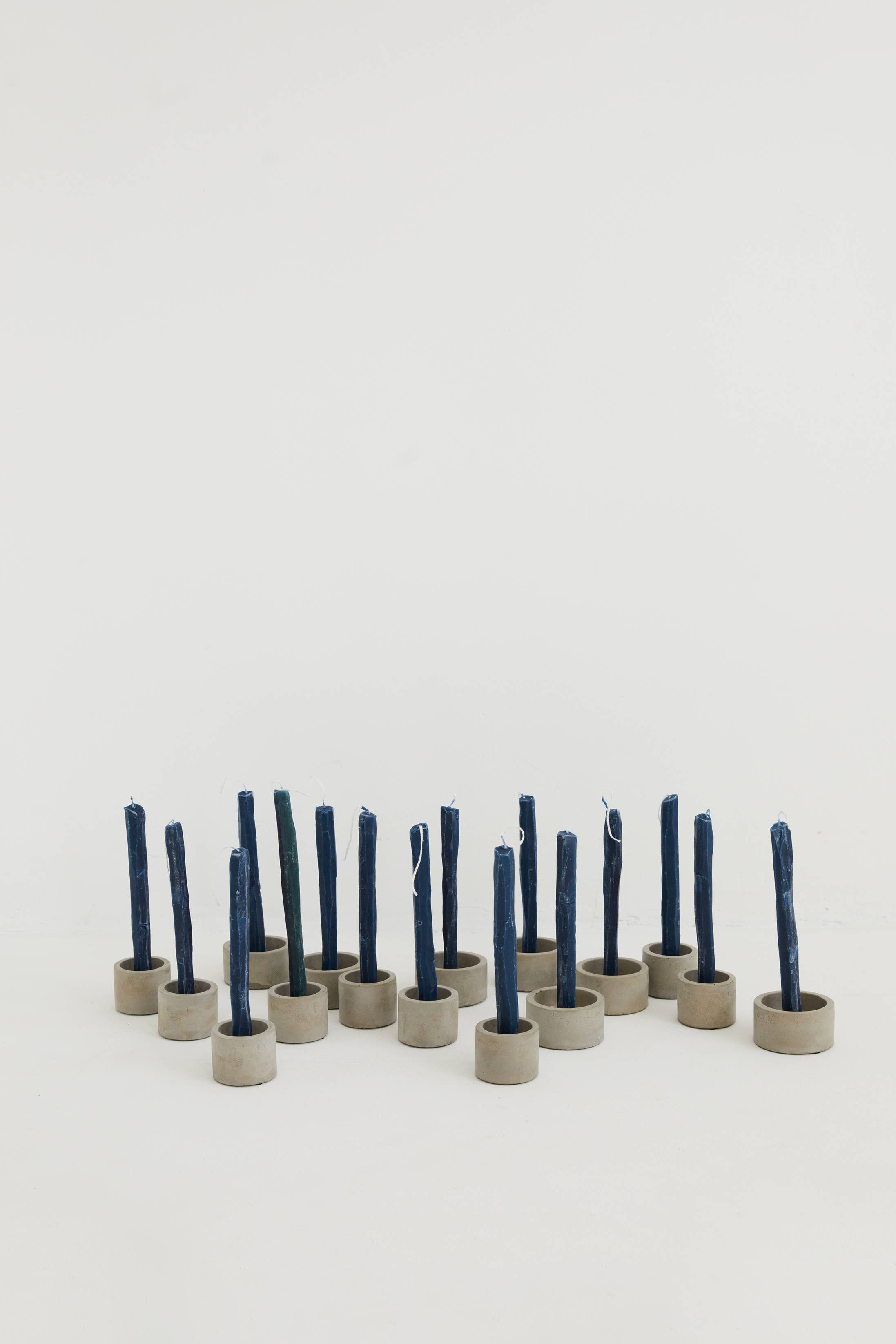 Lecot Studio - Vendita all'ingrosso Candele cilindriche/candelieri - Tress - 15 candele in cera d’api grezza2