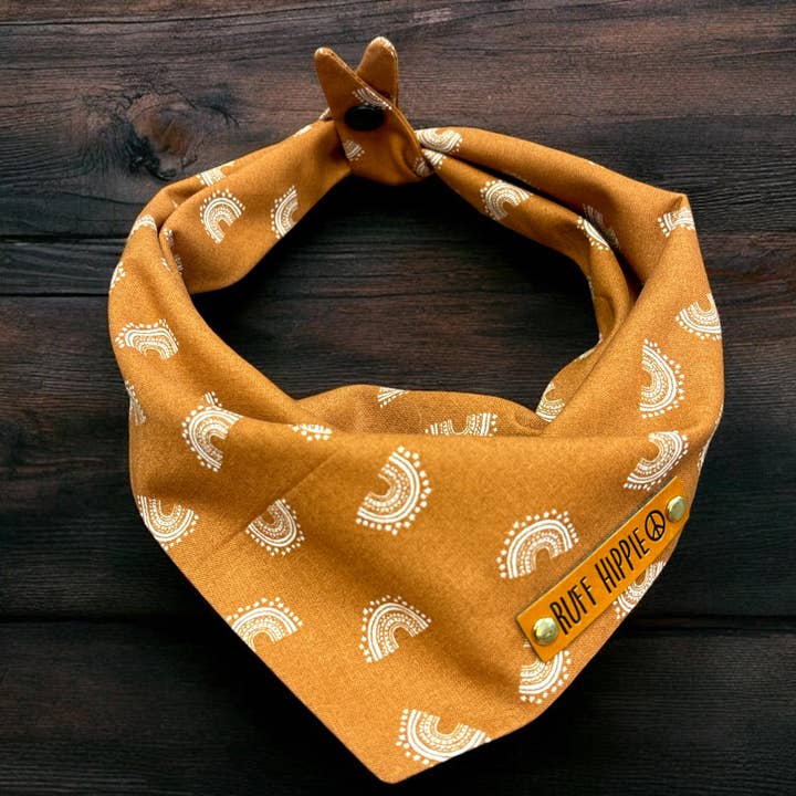 Bandana pour chien Ruff Hippie Tie and Snap pour la vente par RUFF HIPPIE