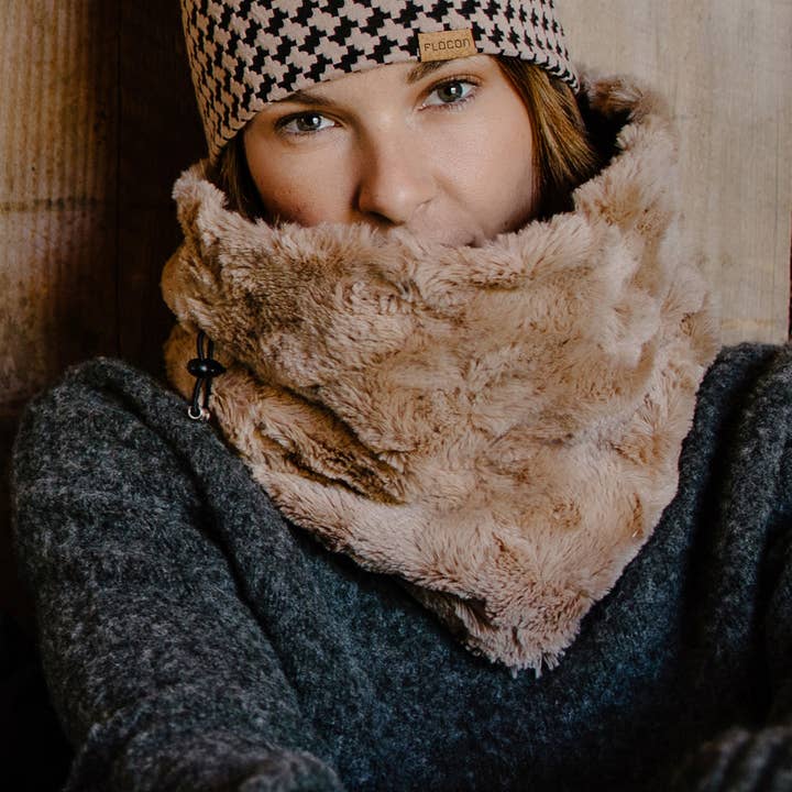 Sherpa neckwarmer for wholesale by Flocon Sport