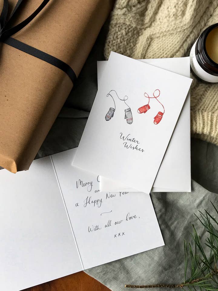 Carte de Noël aquarelle Cosy Mittens pour la vente par Annie Brougham Paper Goods.