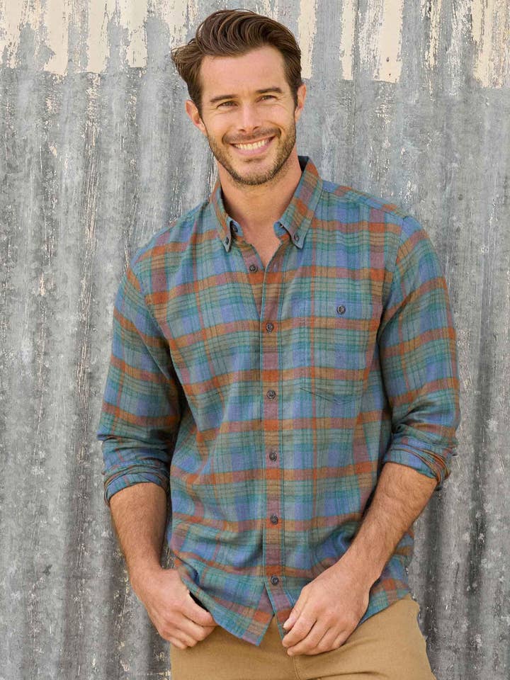 Toad&Co - Wholesale Button Down Shirt - Men's - Airsmyth Long Sleeve Shirt F25
1