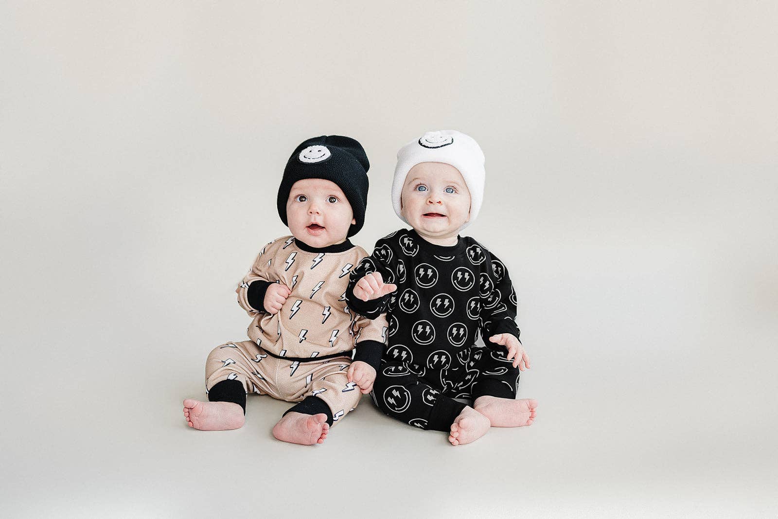 Lucky Panda Kids - Wholesale Lounge Set - Kids - Jogger Set | Electric Smiley17