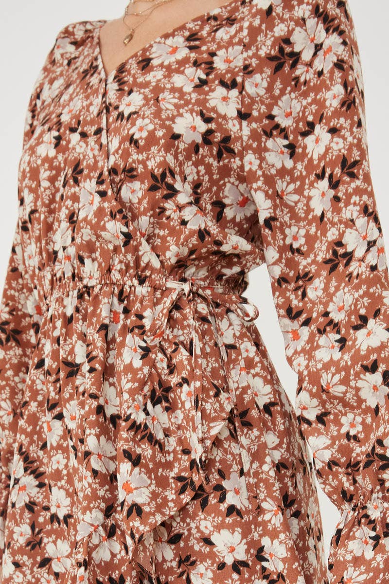 Hayden LA – Vestido - Mulher por atacado – Vestido feminino estampado floral com punho apertado18