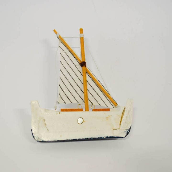 giftland - Wholesale Decorative Tabletop Object - Wooden Half Cut Ship Boat Magnet1