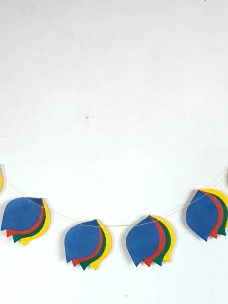 Nepali Tear Drop Garland, 5, Primary for wholesale by Aitoh Company