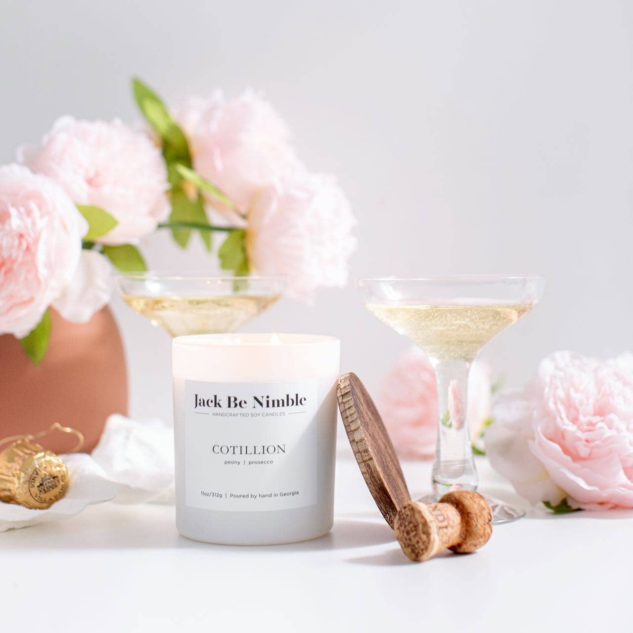 Jack Be Nimble Candles – Vela em jarro/copo por atacado – 11oz Cotillion • Vela de Soja Perfumada Primavera1