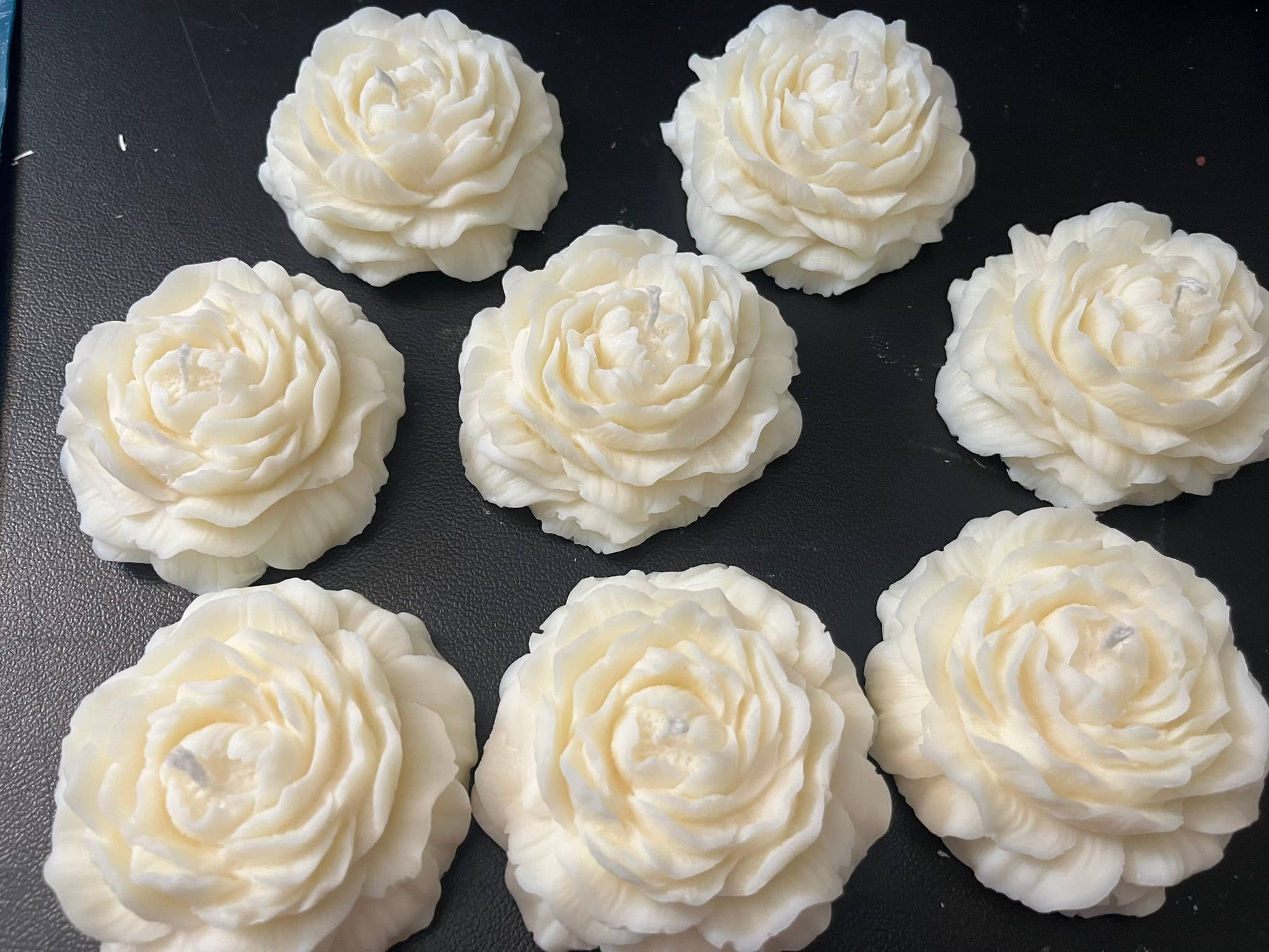 La Binibini – Engroshandel Gavelys – Duftlys i soja med pæonform5