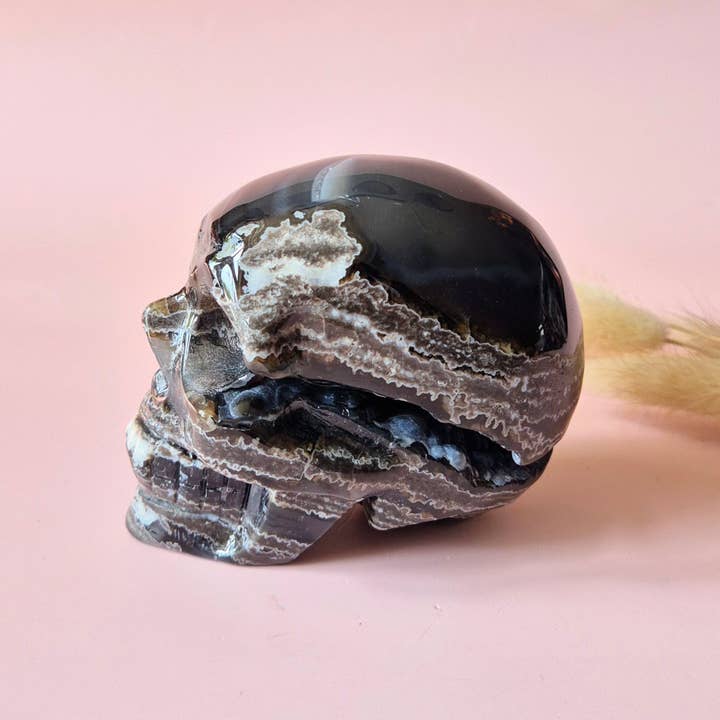 Moonlight Gemstones - Wholesale Spiritual Stone/Crystal - XL Gemstone Druzy Skull UV-reactive Volcano Agate Skull – #2 474 grams8