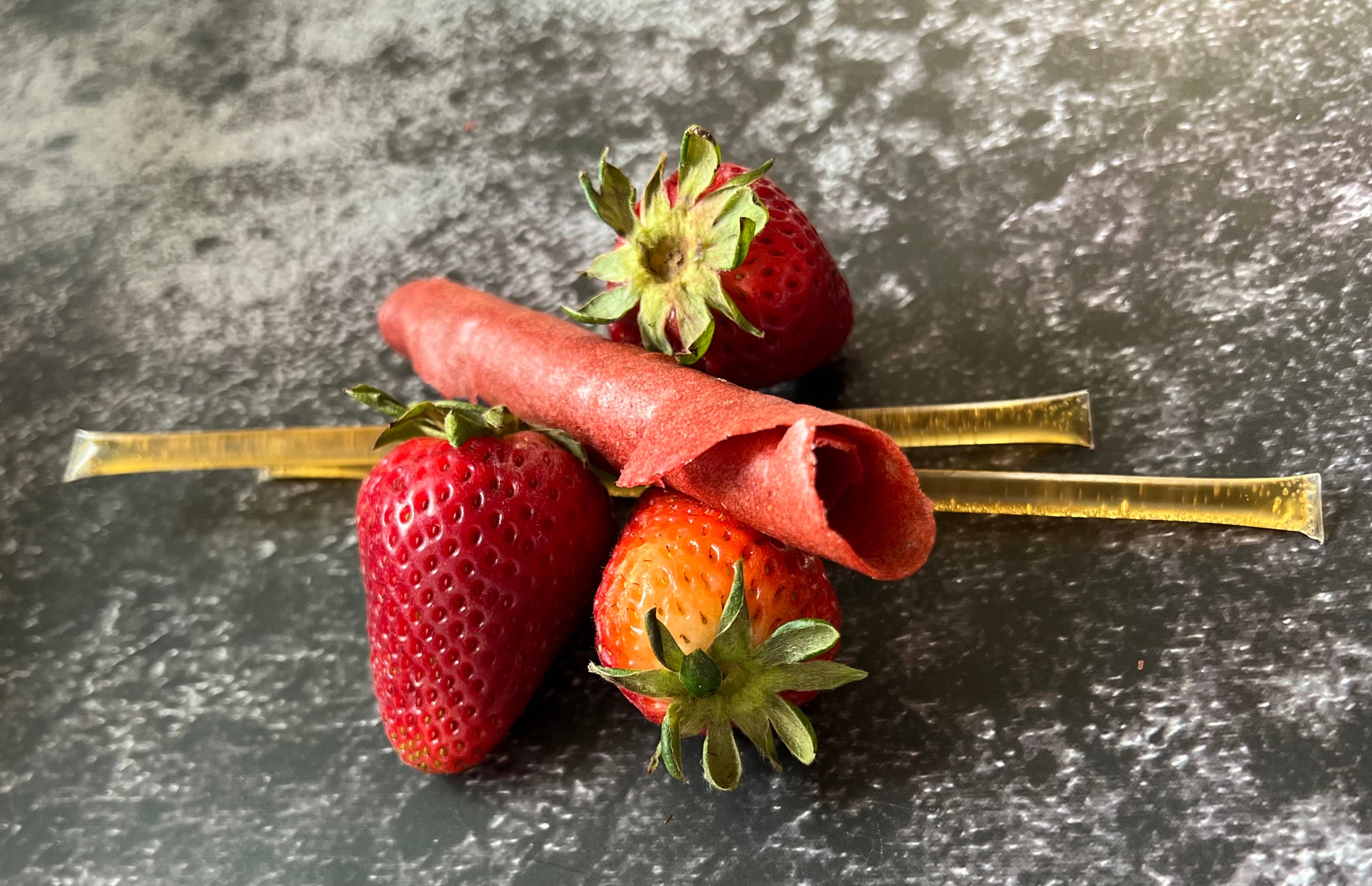 Hunt and Gather Dry Foods - Wholesale Dried/Dehydrated Fruit - Strawberry Fruit Leather1