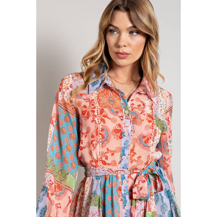 Robe chemise midi à manches longues imprimé floral - Beige multicolore pour la vente par Sweet Generis
