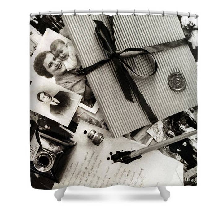 CORTINA DE DUCHA «THE VINTAGE FAMILIES» de 1800 a 1900 para venta al por mayor de sorayadapuzzostore