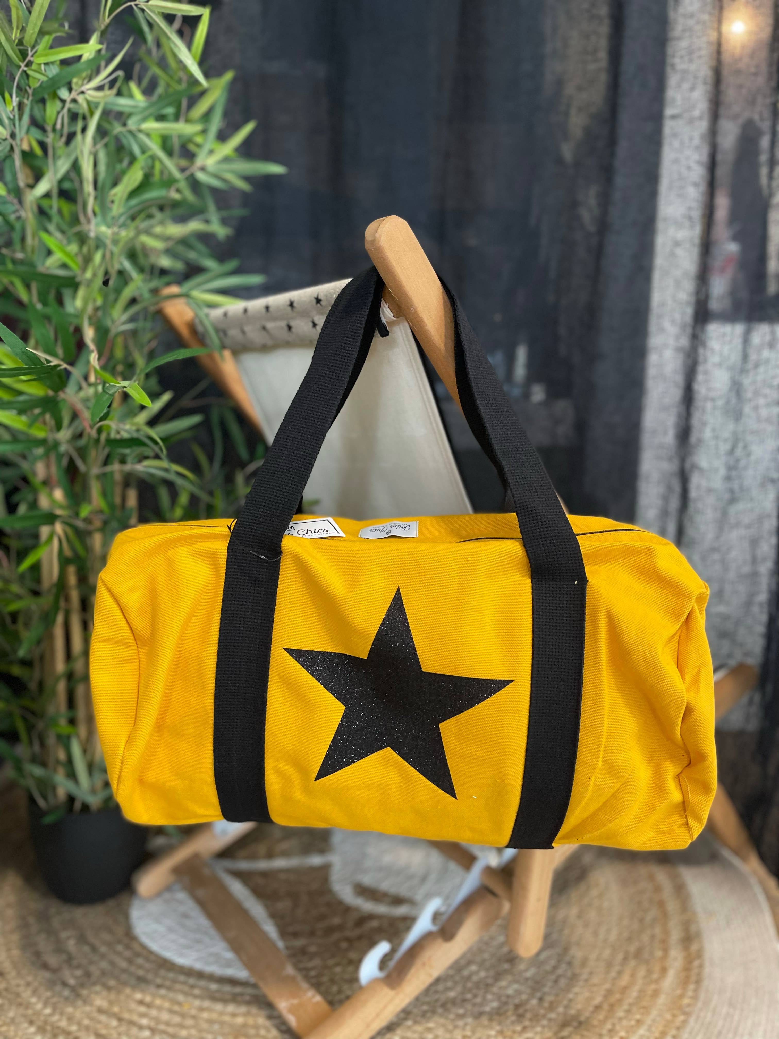 Toiles Chics - Wholesale Weekender Bag - Women's - Mustard “Star” Duffle Bag0