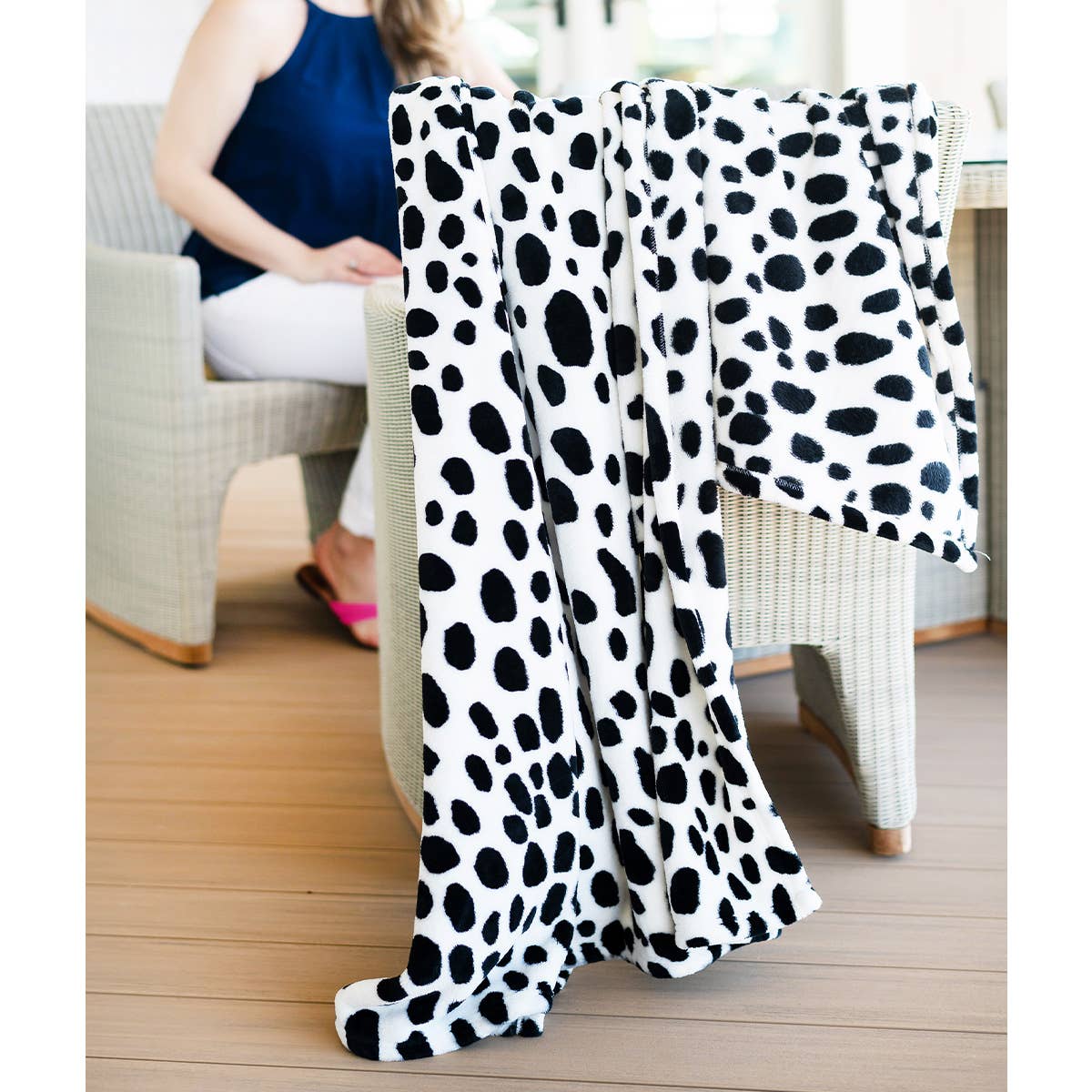 Viv&Lou – wholesale Throw blanket – Spot On Blanket1