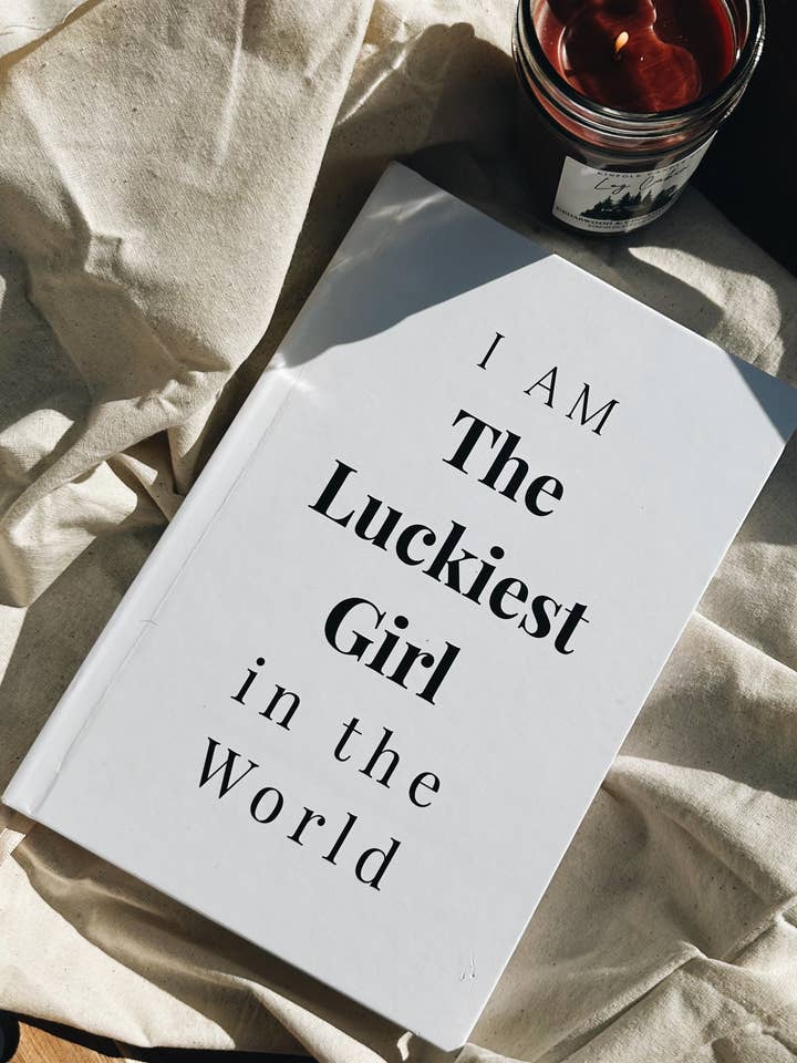 Journal de gratitude guidée et d'affirmations – Couverture rigide de 3 mois pour la vente par Kinfolk Candle Company