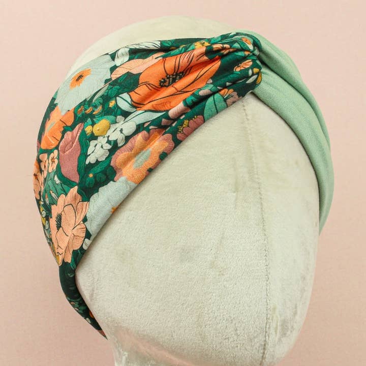 Fascia NuKaci Twist per la vendita all'ingrosso da parte di The Sassy Olive Handmade Headbands