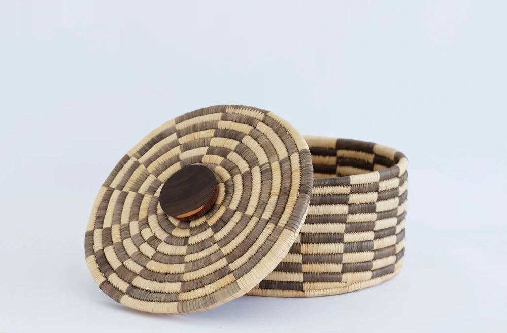 The African Home Goods - Venta al por mayor Cestas - Cesta clásica de almacenamiento cilíndrica tejida con tapa: cestas Sunga con tapa, color marrón13