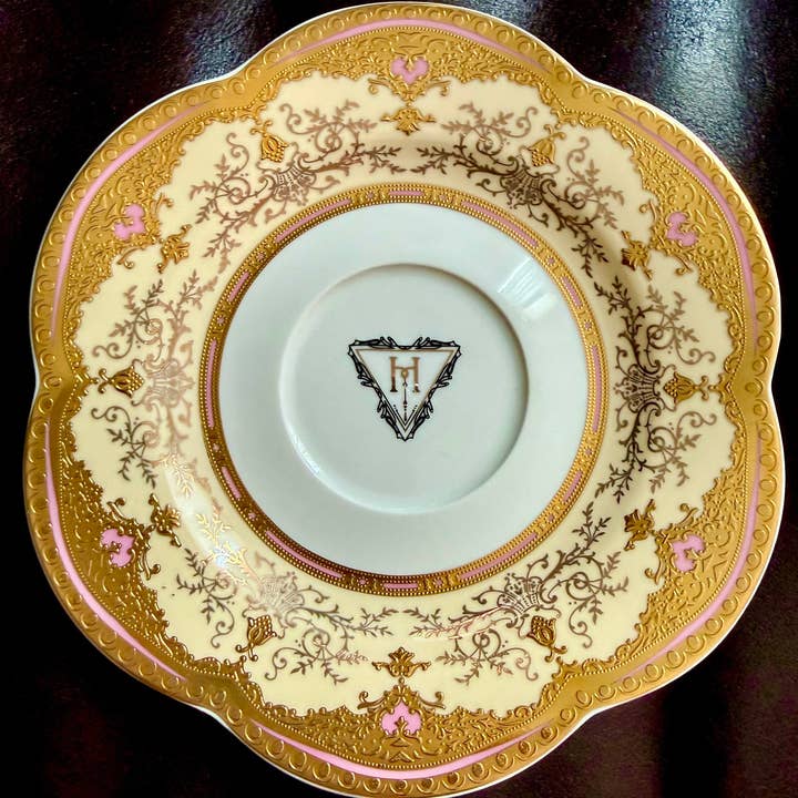misshavishamscuriosities - Wholesale Tea Set - Demure yet Demented Vintage Style teacup and saucer2