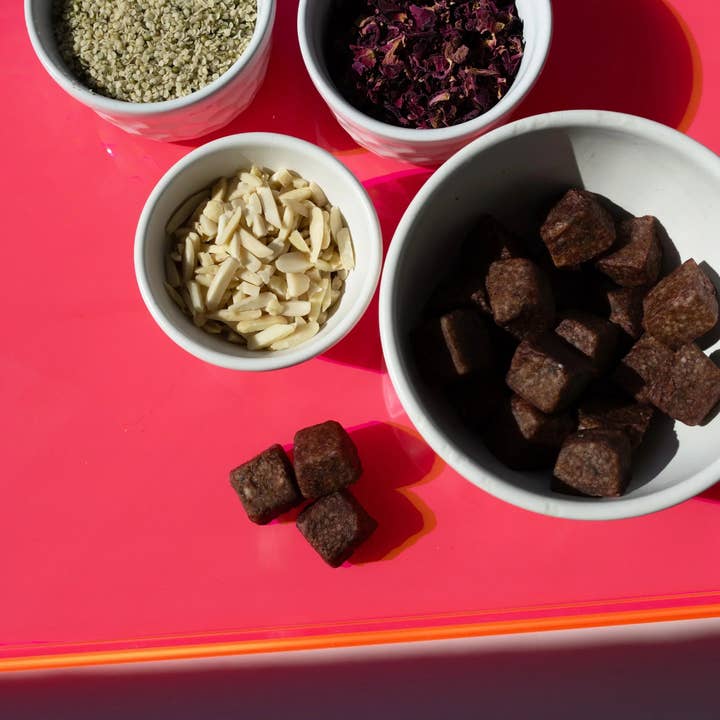 Luda's Lively Eats - Wholesale Snack Bar - Vanilla Almond Rose2