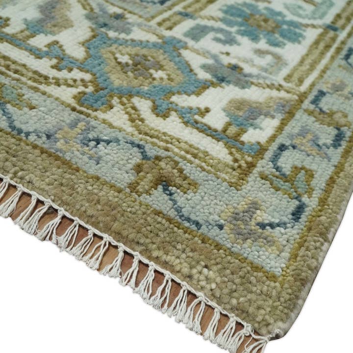 The Rug Decor, Inc. – wholesale Matta – Skräddarsydd kamel, blå och elfenben traditionell ullmatta4