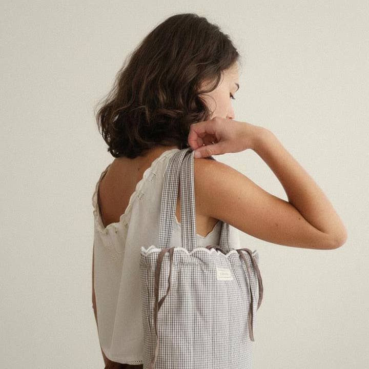 Gingham Quilted Scalloped Edge Tote Bag - Dalaga Bag for wholesale on Faire0