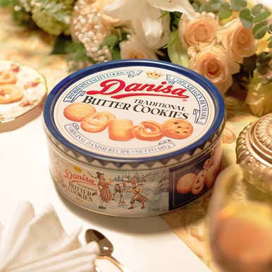 Takari International, Inc. - Wholesale Cookie - Danisa Premium Butter Cookies– 6 Tins/Case, 2 Lbs(908g)