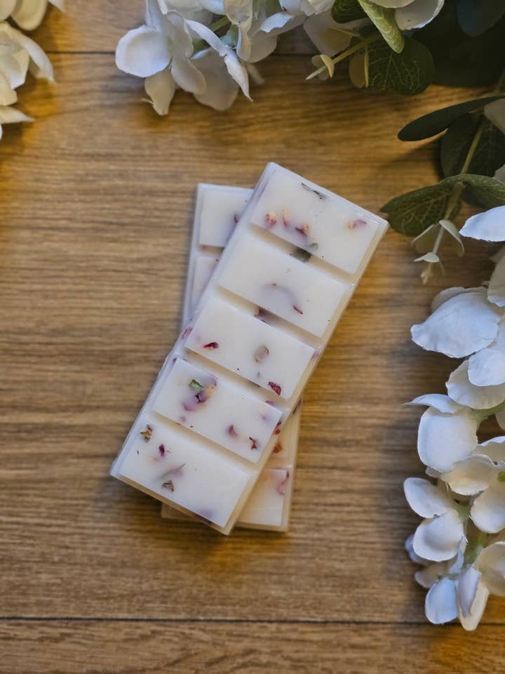 Blackcurrant and Rose Wax Melt Snapbar for wholesale by Ashley's Candles