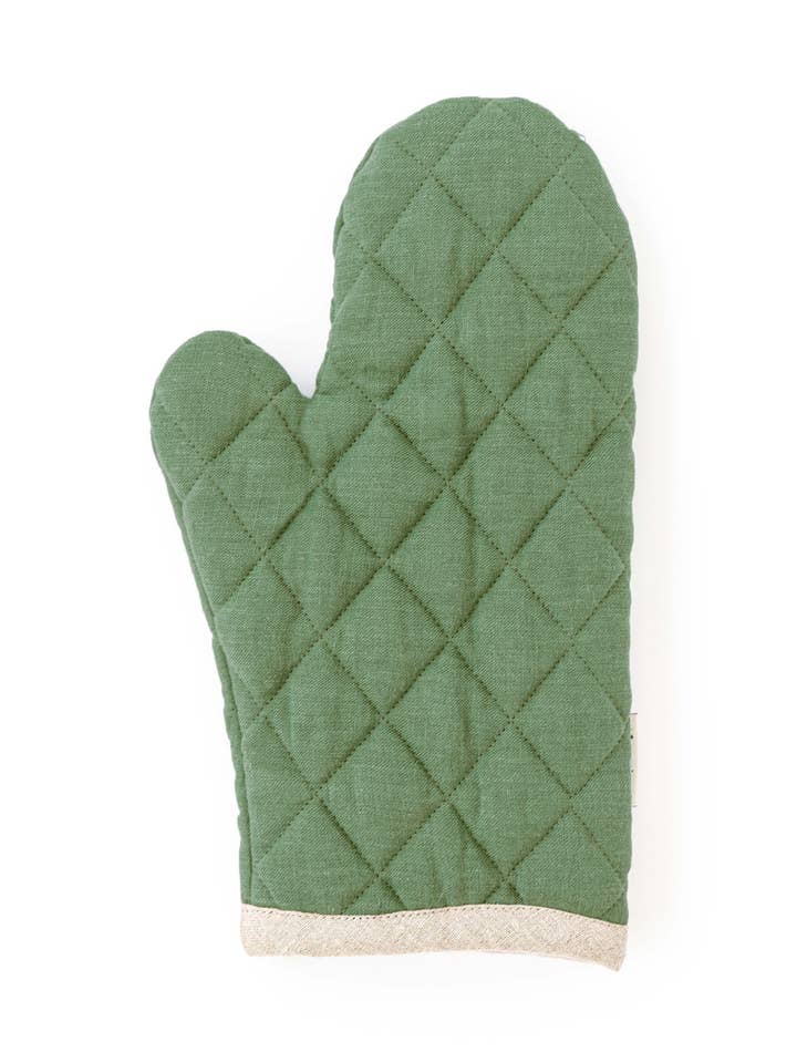 Ovenhandschuh aus Leinen in Waldgrün | Topflappen für den Großhandel von MagicLinen (We handle U.S. import procedures for you)