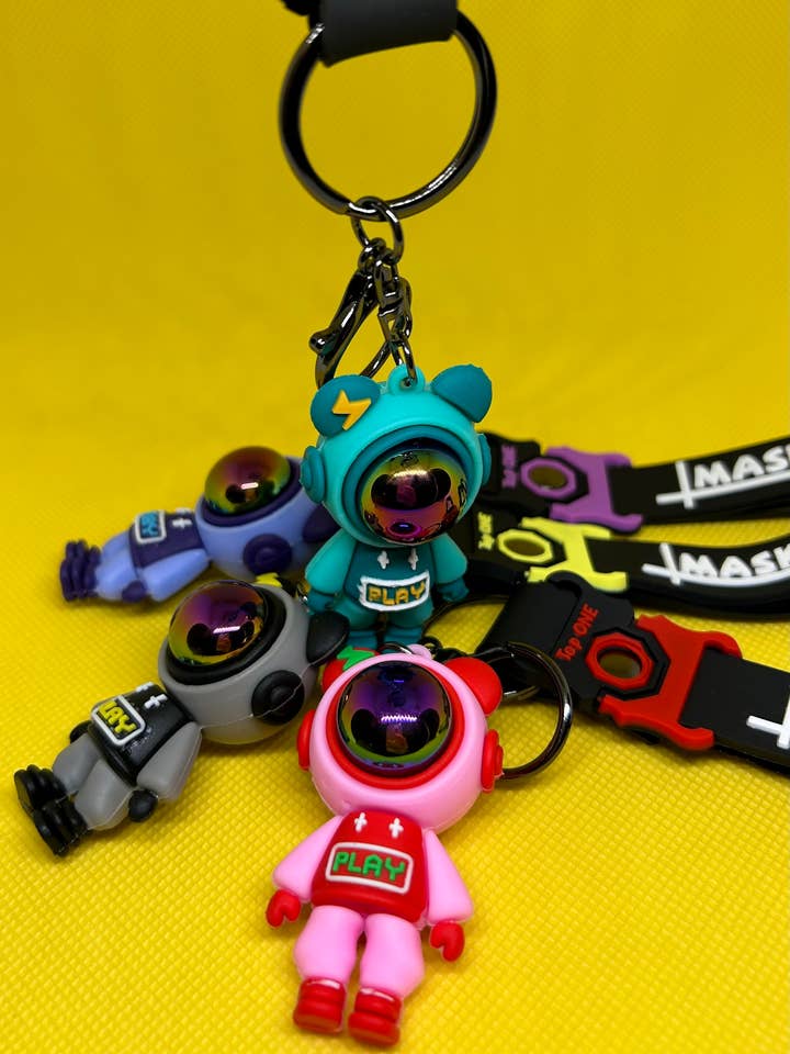 3D CARTOON LIGHTNING BEAR KEYCHAIN for wholesale by SAVIOL