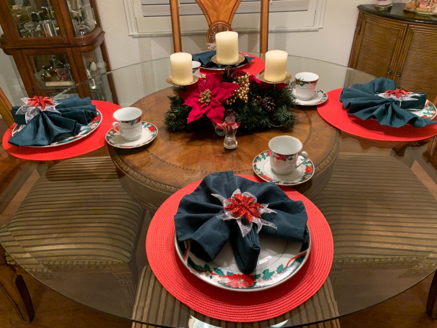 YOUR CHAIR COVERS - Wholesale Dinner & Cloth Napkin - 20 inch Polyester Cloth Napkins Hunter Green (Pack of 10)3